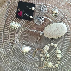 Paparazzi 7 Piece "White Crackle" Set!!